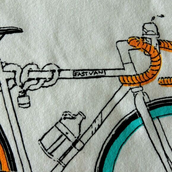 Limited Edition Size 4 Vancouver designed Lululemon tank - Picture 2 of 5